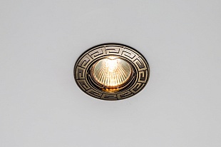 CAST 67 Green antique brass