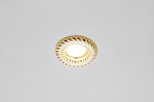 CAST 76 Gold